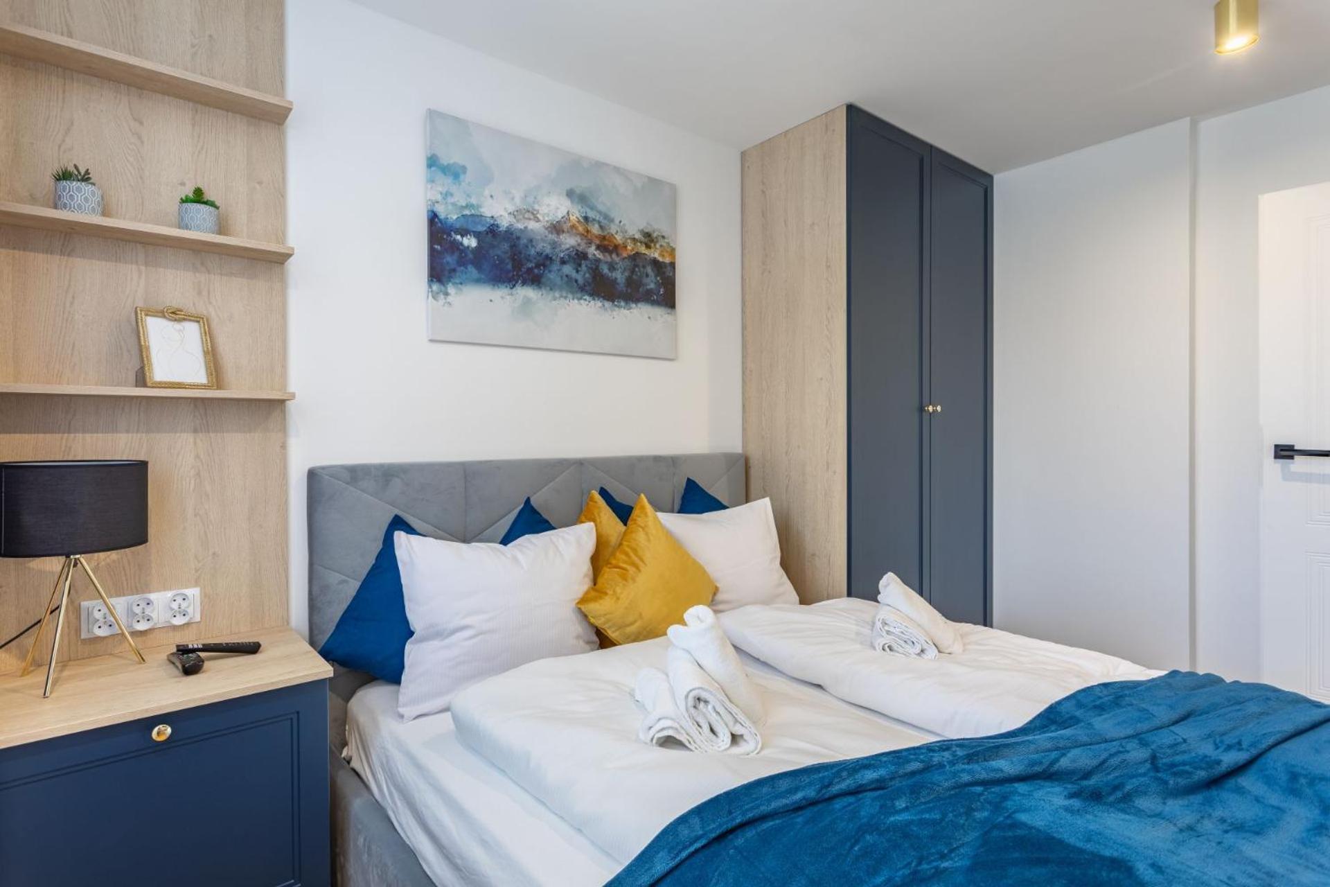 Apartment Odrodzenia 3a *